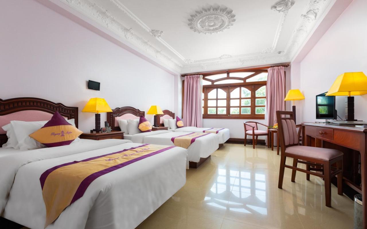 Regency Angkor Hotel Siem Reap Exterior foto