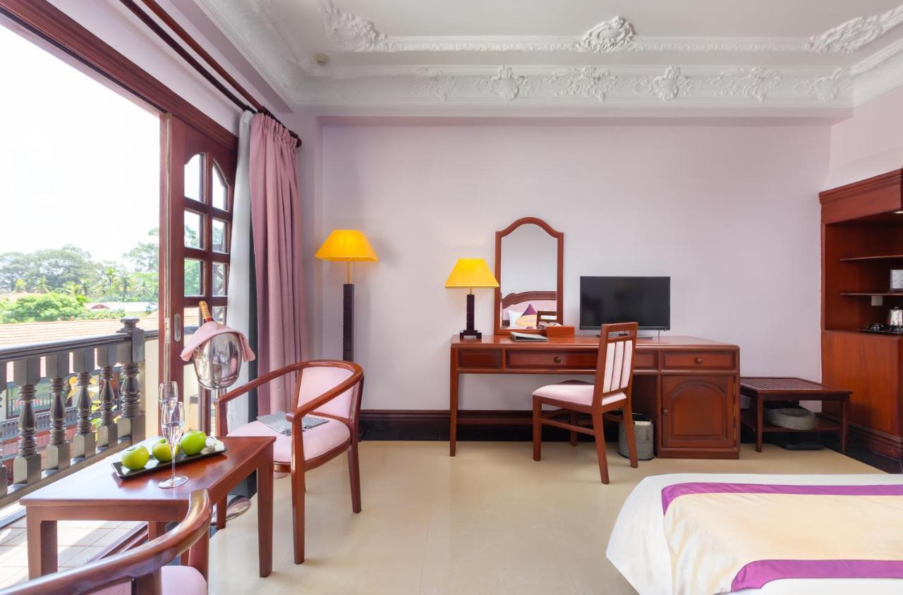 Regency Angkor Hotel Siem Reap Exterior foto