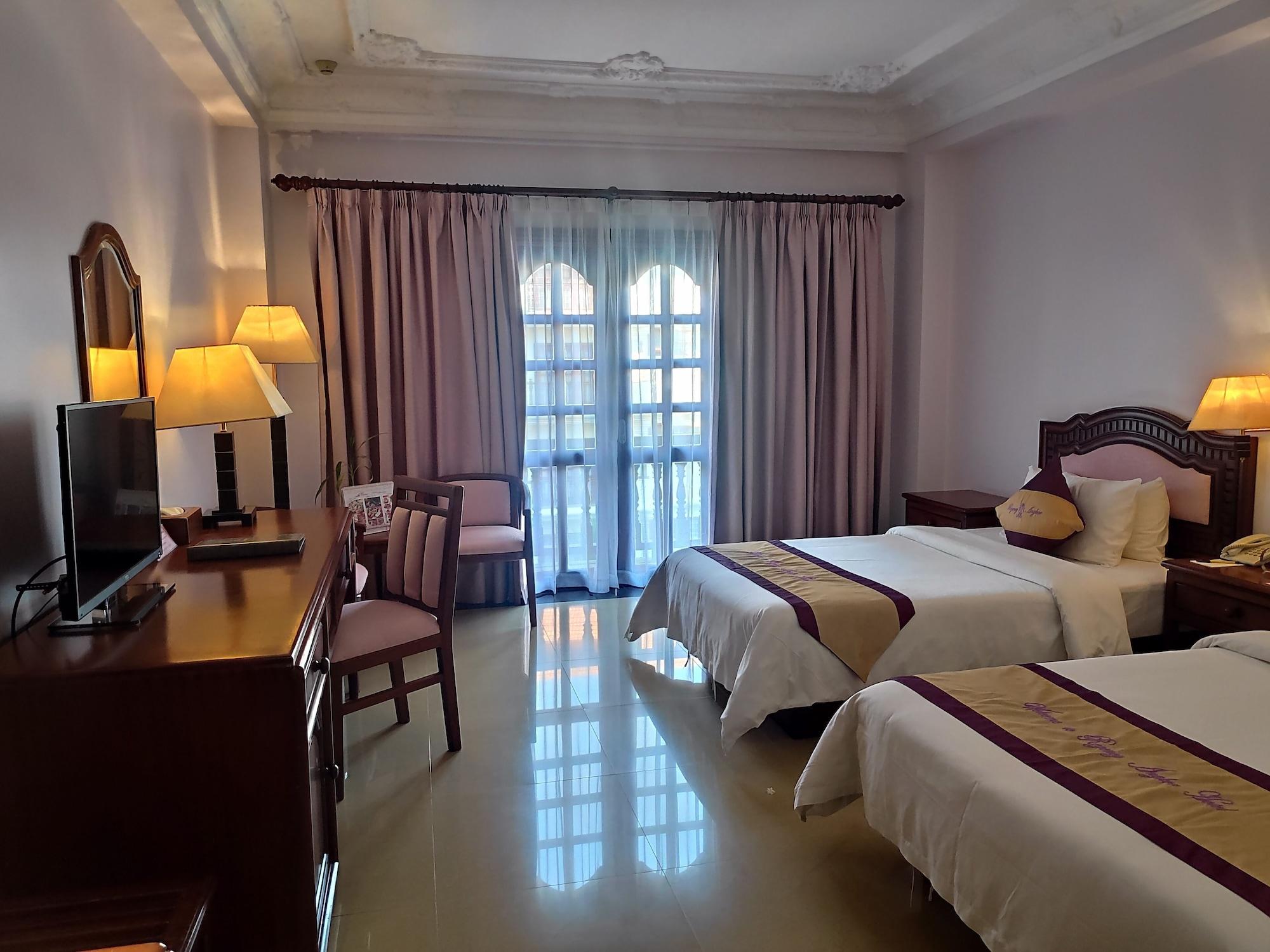 Regency Angkor Hotel Siem Reap Exterior foto