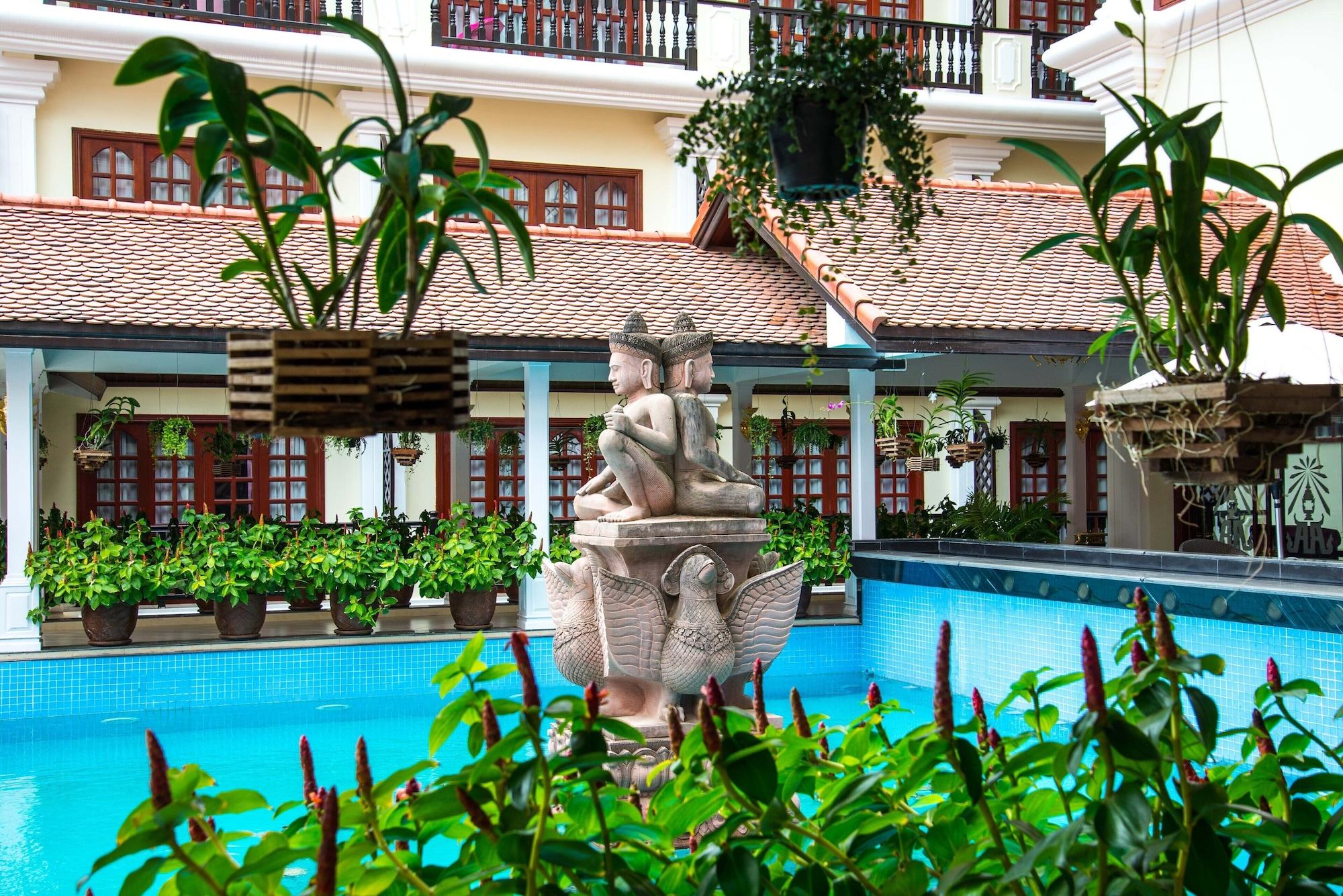 Regency Angkor Hotel Siem Reap Exterior foto