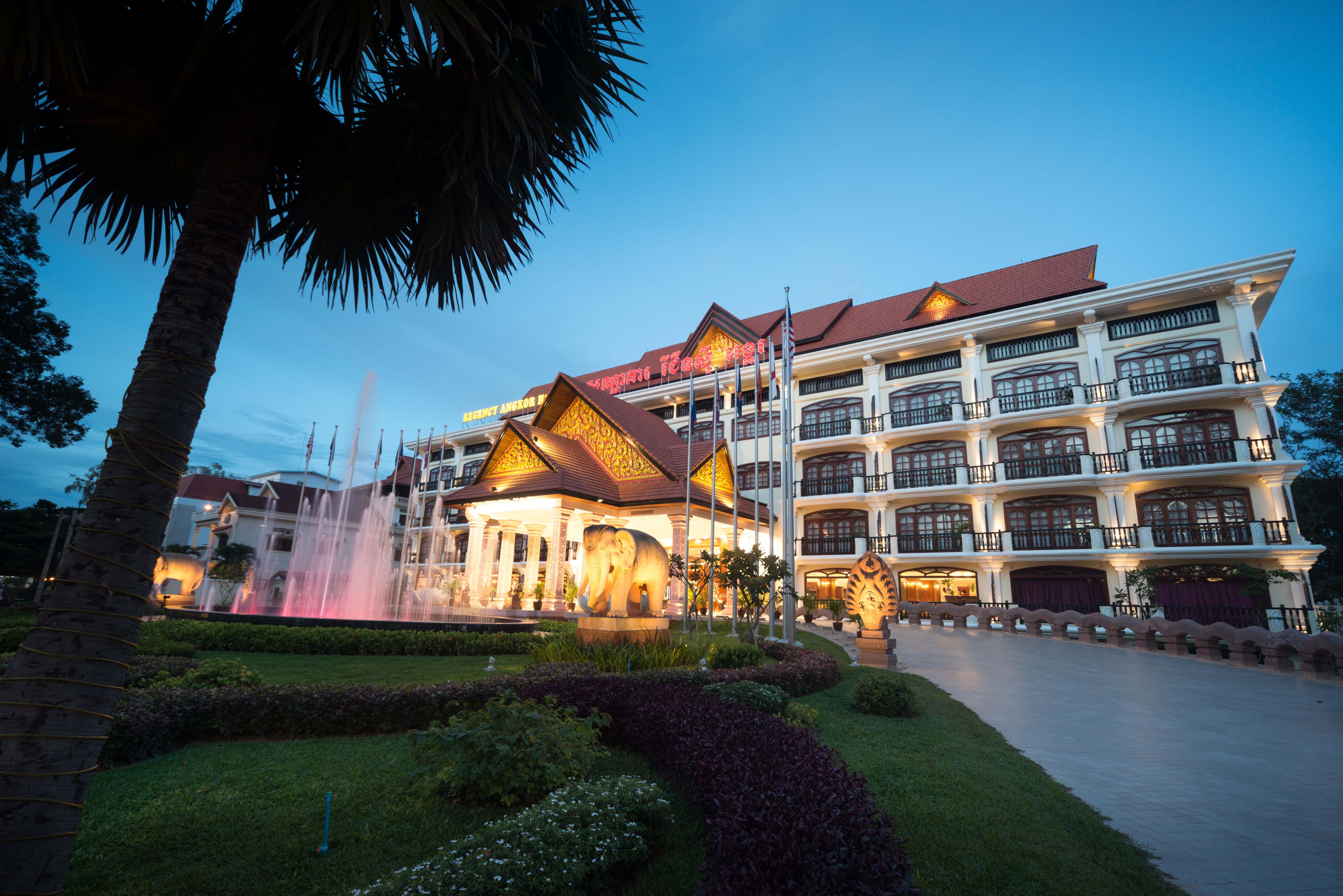 Regency Angkor Hotel Siem Reap Exterior foto